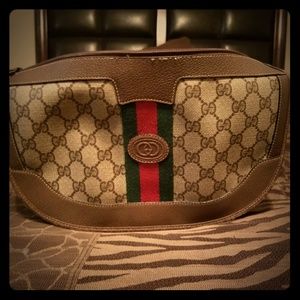Vintage Gucci canvas crossbody or shoulder.